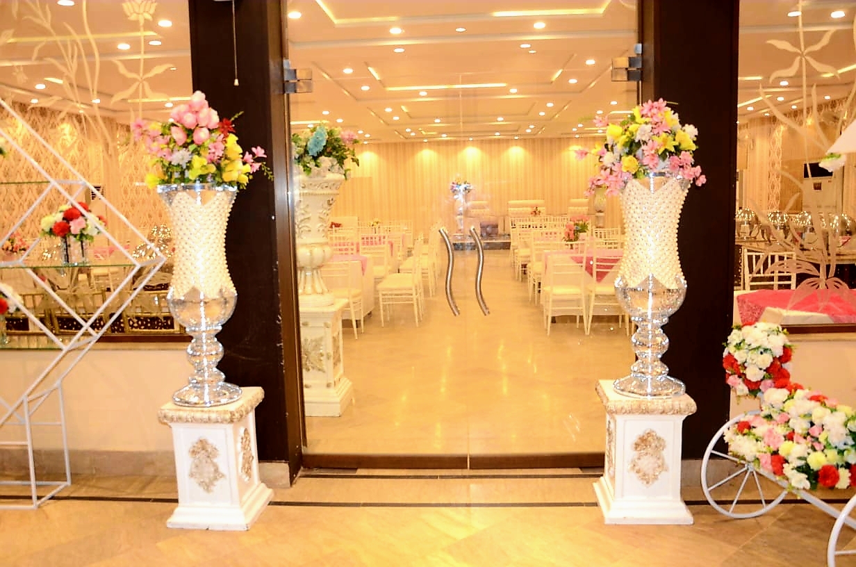 Profile image of Laraib Banquet