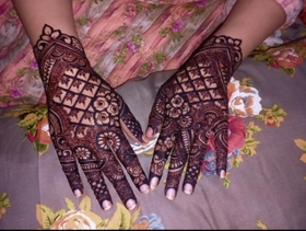 Image of Signature Henna Artist - New Designs & Bridal Packages